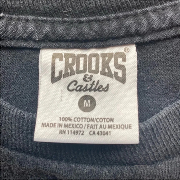 CROOKS & CASTLES Medusa Bandana T-Shirt - Picture 4 of 9